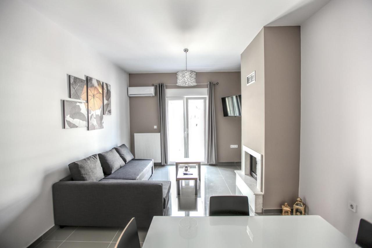Terra Di Meteora Suites #1 كالامباكا المظهر الخارجي الصورة